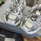 3XL sneaker runner