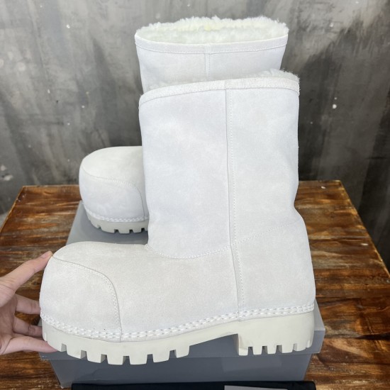 skiwear ski boots