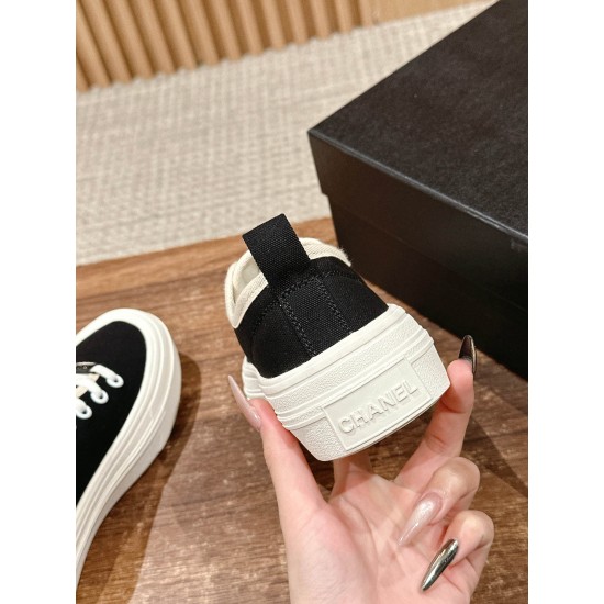 canvas shoes