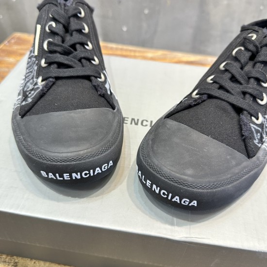 Paris Canvas Shoes