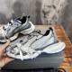 3XL sneaker runner