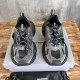3XL sneaker runner