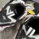 3XL sneaker runner