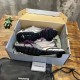 3XL sneaker runner