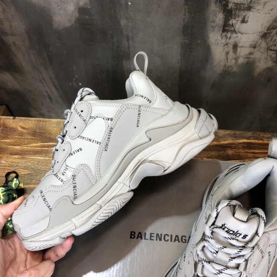 sneakers sneakers