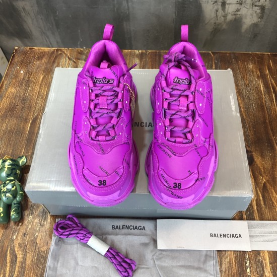 sneakers sneakers