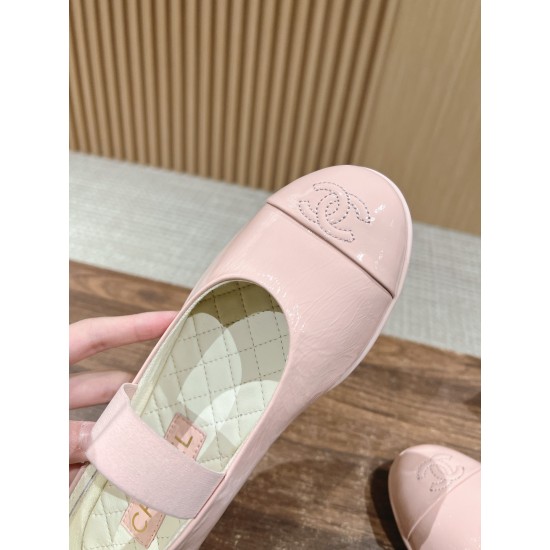 Argyle shoes