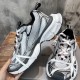 3XL sneaker runner