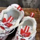 3XL sneaker runner