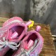 3XL sneaker runner