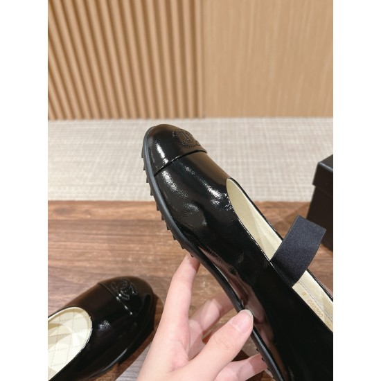 Argyle shoes