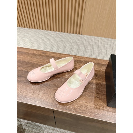 Argyle shoes