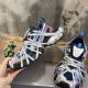 3XL sneaker runner