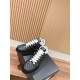 Tennis shoes