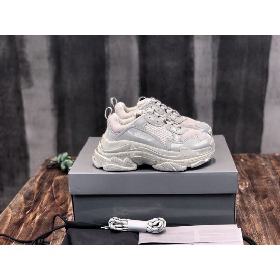 sneakers sneakers