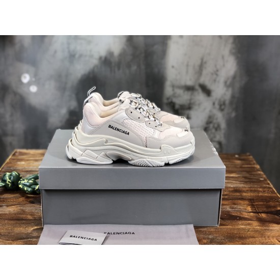 sneakers sneakers