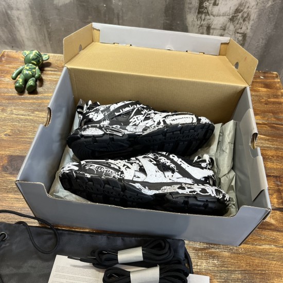 Retro Sport Basalt Shoes 3rd Generation Triple-S 3.0 Retro Sport Basalt Shoes 3rd Generation Triple-S 3.0