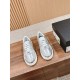 canvas shoes