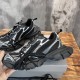 3XL sneaker runner