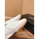 Tennis shoes