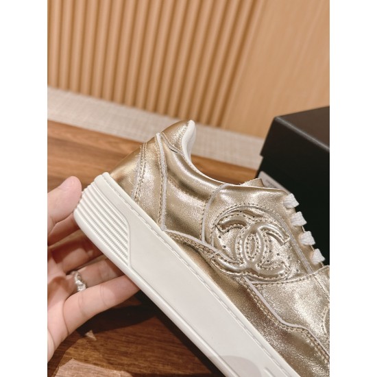 canvas shoes