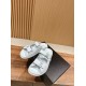 Slippers, beach shoes