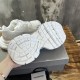 3XL sneaker runner