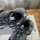 3XL sneaker runner