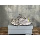 3XL sneaker runner