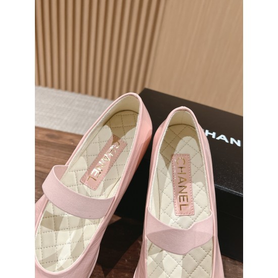 Argyle shoes
