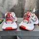3XL sneaker runner