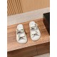 Slippers, beach shoes