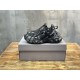 3XL sneaker runner