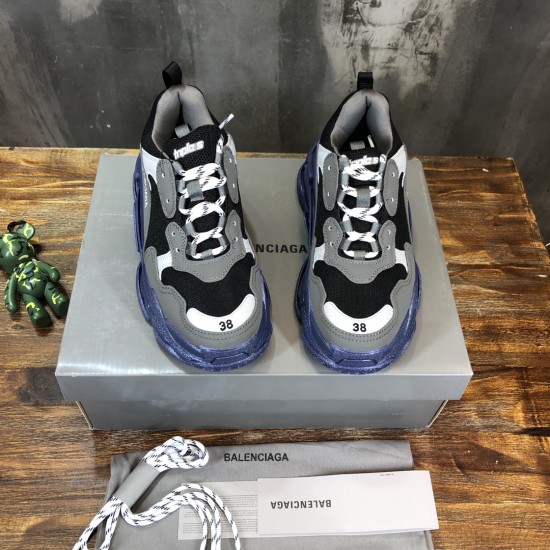 sneakers sneakers