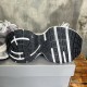 3XL sneaker runner