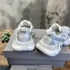 3XL sneaker runner
