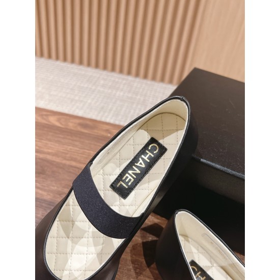 Argyle shoes
