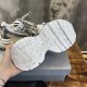 3XL sneaker runner