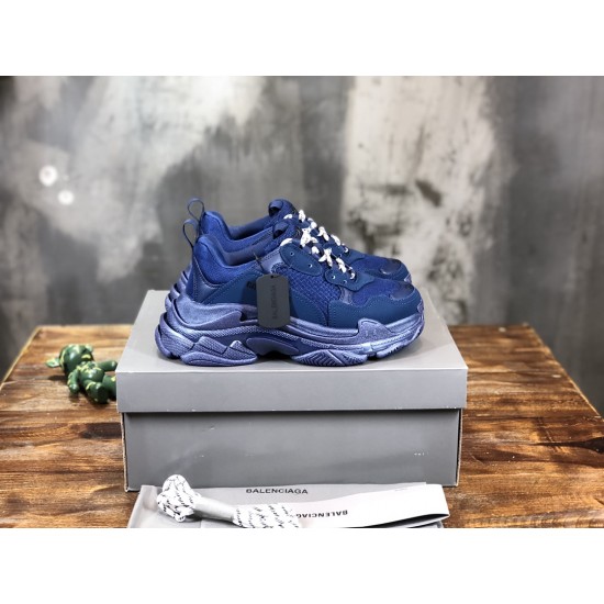 sneakers sneakers