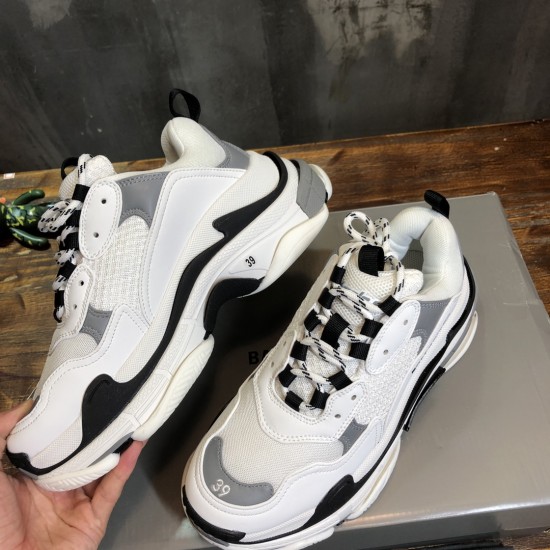 sneakers sneakers