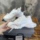 3XL sneaker runner