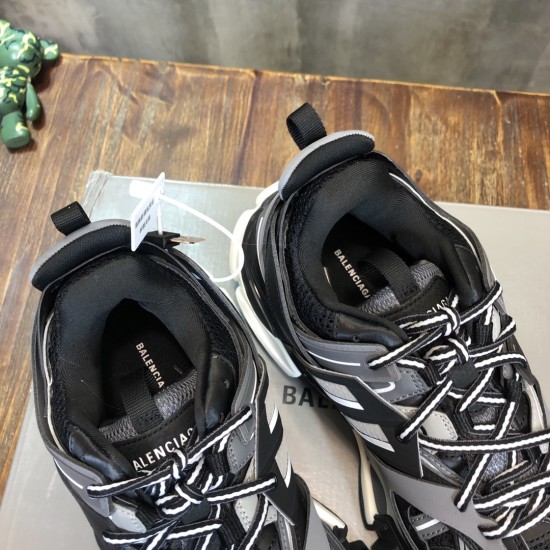 Retro Sport Basalt Shoes 3rd Generation Triple-S 3.0 Retro Sport Basalt Shoes 3rd Generation Triple-S 3.0
