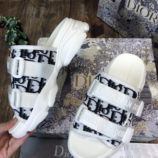 sandals sandals