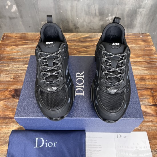 DIOR AND LEWIS HAMILTON 
