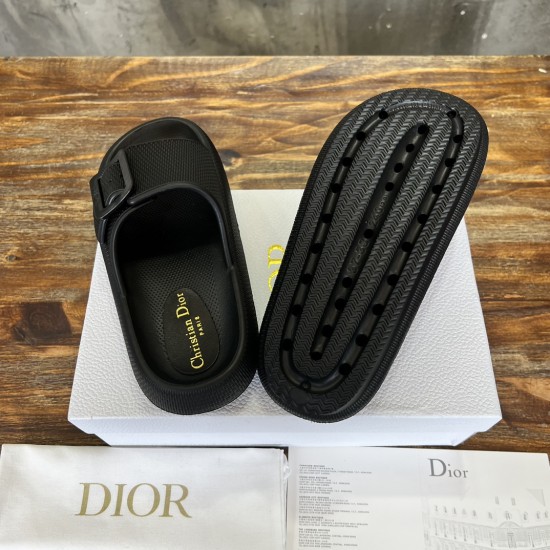 slippers slippers