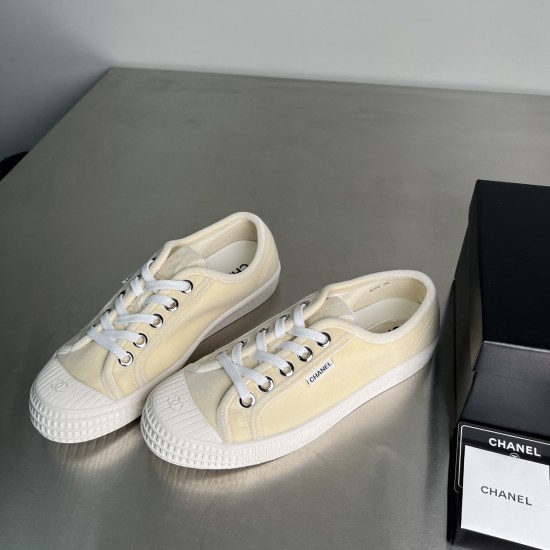 casual shoes