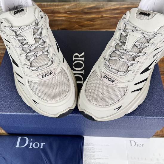 DIOR AND LEWIS HAMILTON 