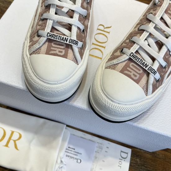 cloth shoes