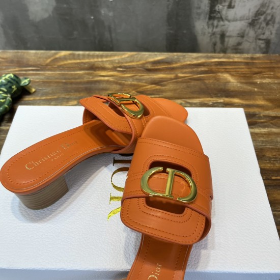 slippers slippers