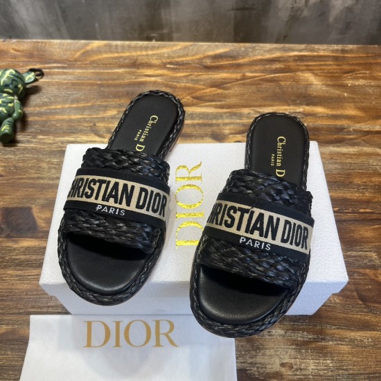 slippers slippers